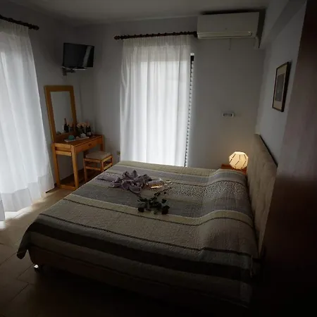 Dionisos Roses Hotel Paralia Dionisiou