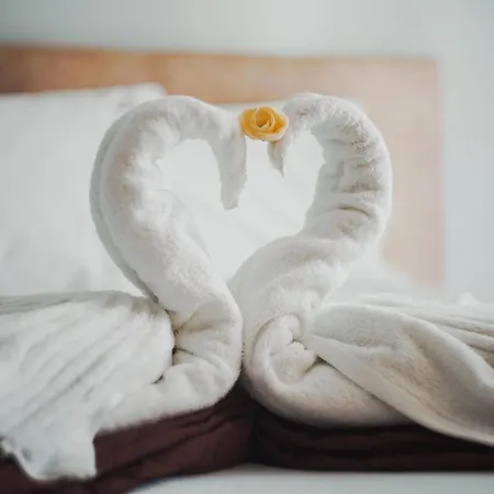 Dionisos Roses Hotel