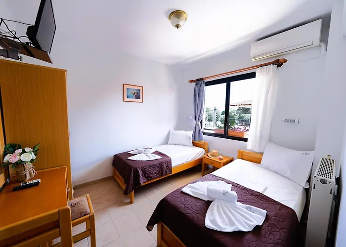 Dionisos Roses * Paralia Dionysiou