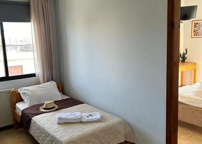 Dionisos Roses * Paralia Dionysiou