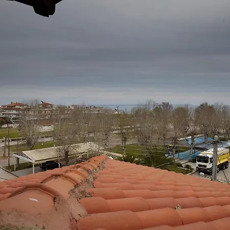 Dionisos Roses ホテル *