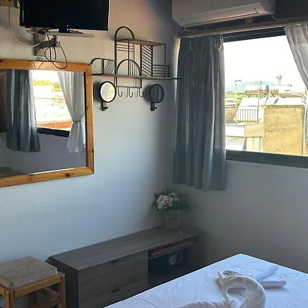 Dionisos Roses ホテル