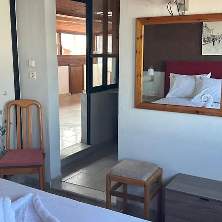 ホテル Dionisos Roses