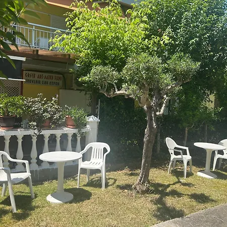 Dionisos Roses ホテル