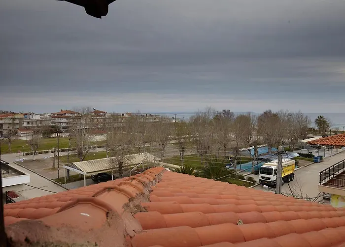 Dionisos Roses Hotel *