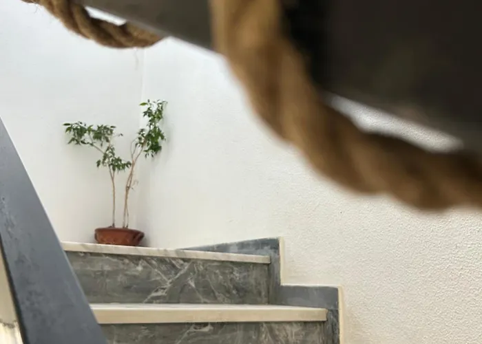 Dionisos Roses Hotel