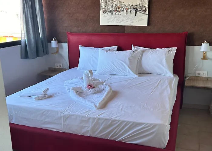 Hotel Dionisos Roses *