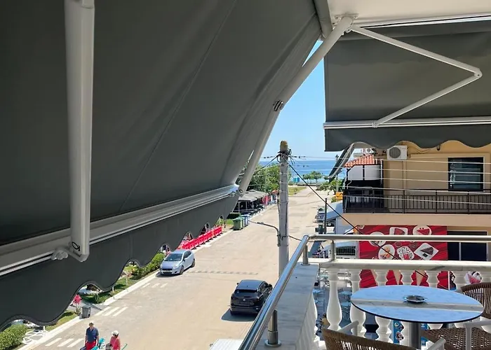 Dionisos Roses * Paralia Dionysiou