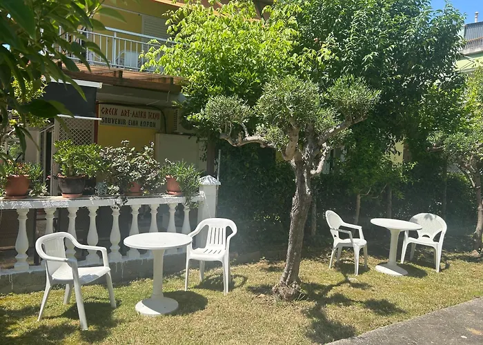 Dionisos Roses Hotel