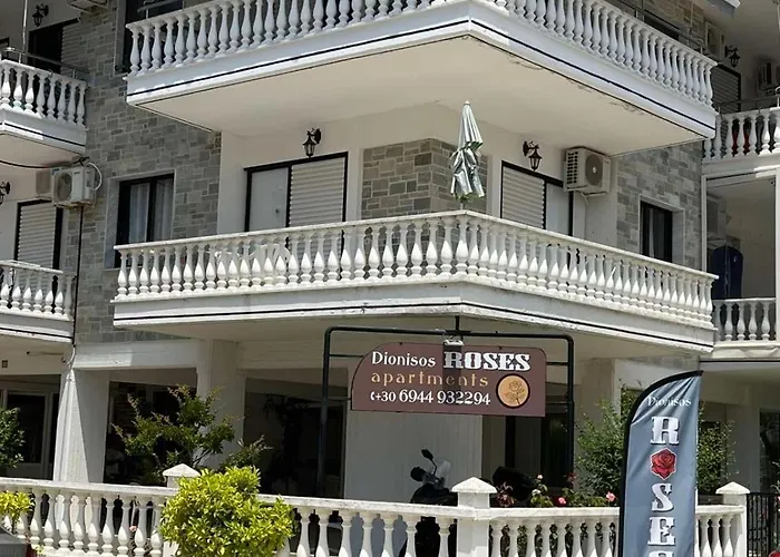 Dionisos Roses Hotel *